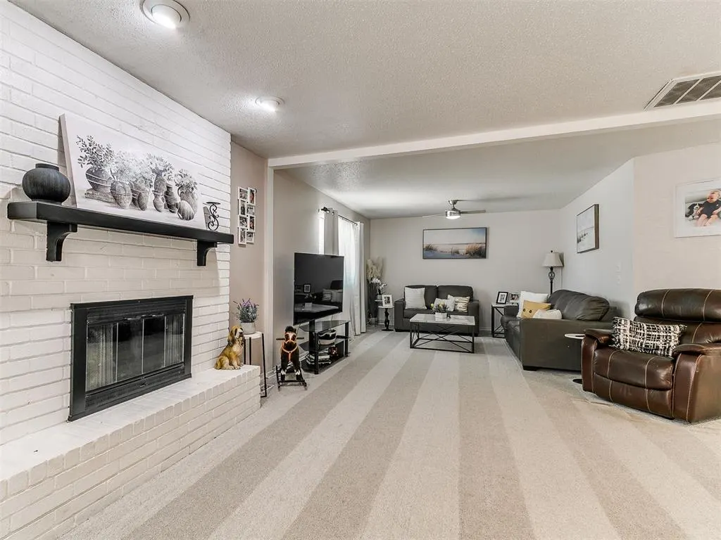 Photo 8 — 603 E 27th Street, Edmond, OK 73013