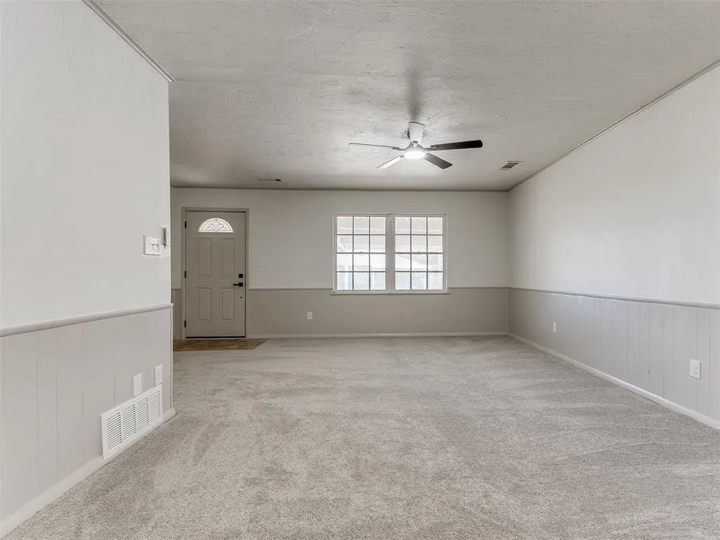 Photo 6 — 233 E Key Boulevard, Oklahoma City, OK 73110