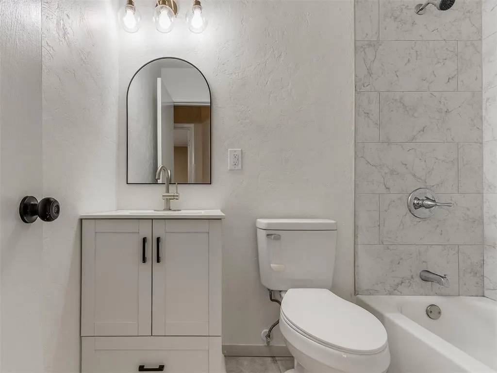 Photo 23 — 233 E Key Boulevard, Oklahoma City, OK 73110