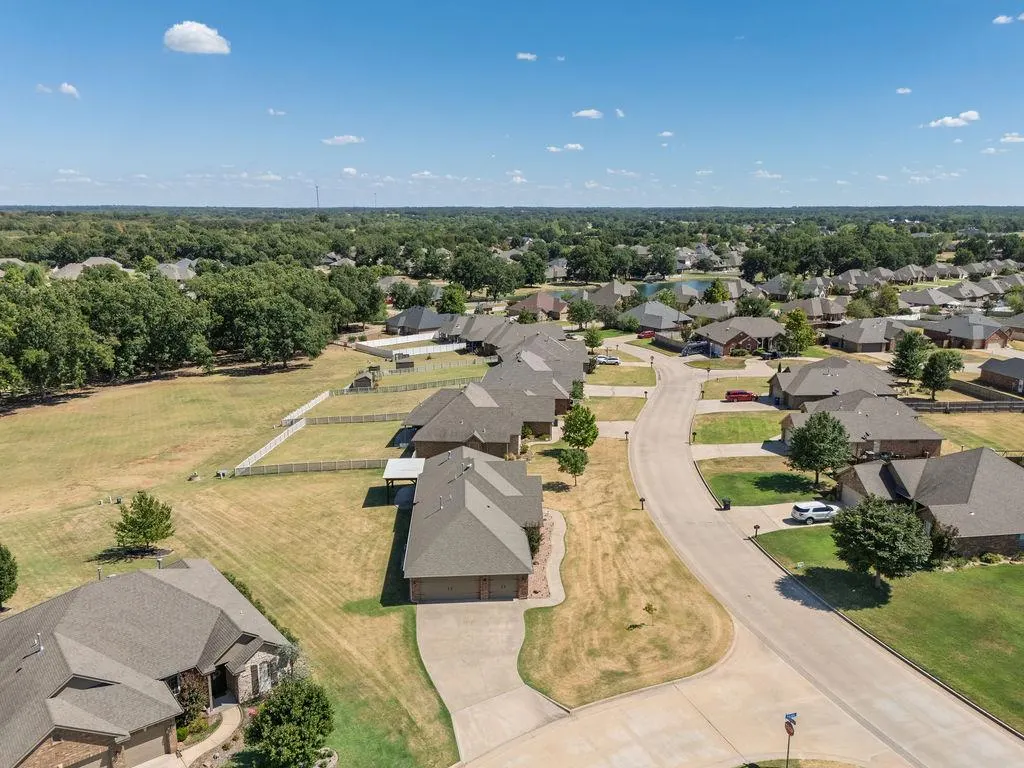 Photo 46 — 2520 E Bradley Street, Shawnee, OK 74804