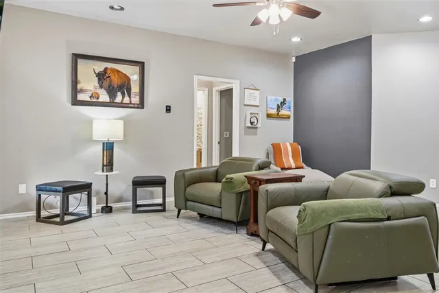 Photo 5 — 187 N Willow Terrace, Mustang, OK 73064