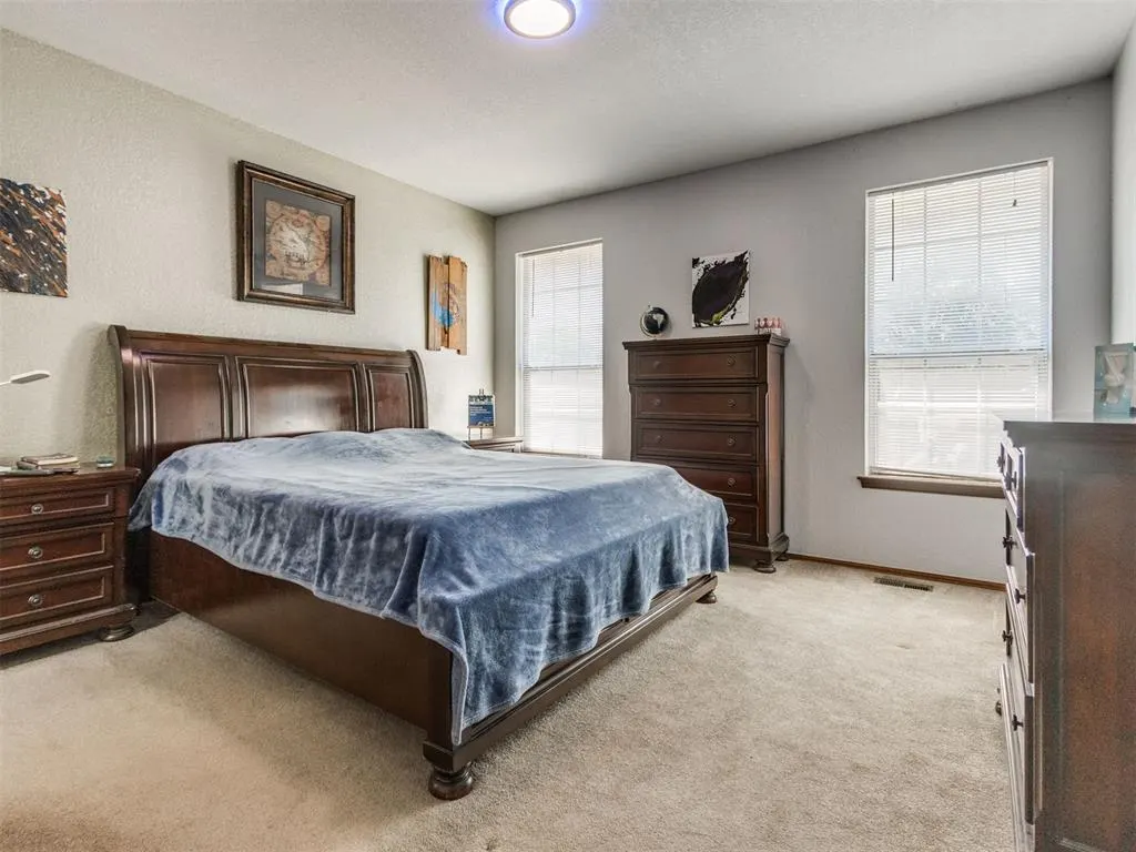 Photo 4 — 8020 NW 100th Street, Oklahoma City, OK 73162