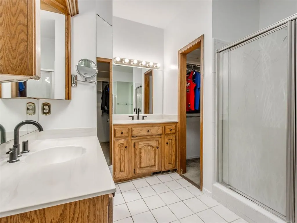 Photo 9 — 8020 NW 100th Street, Oklahoma City, OK 73162