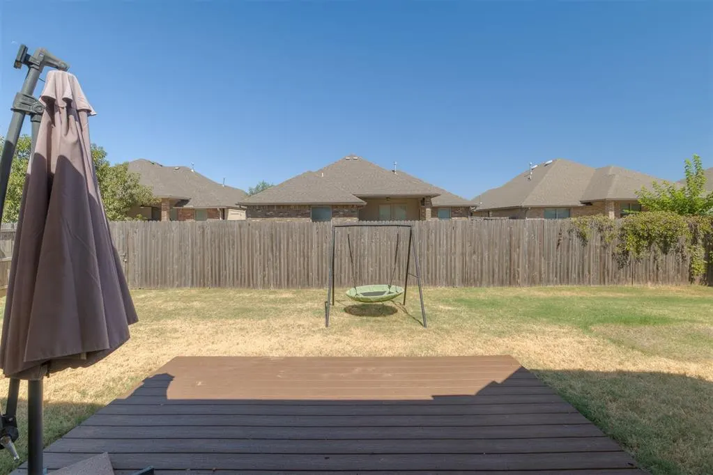 Photo 7 — 9953 SW 23rd Street, Yukon, OK 73099