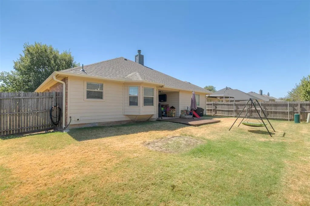 Photo 11 — 9953 SW 23rd Street, Yukon, OK 73099