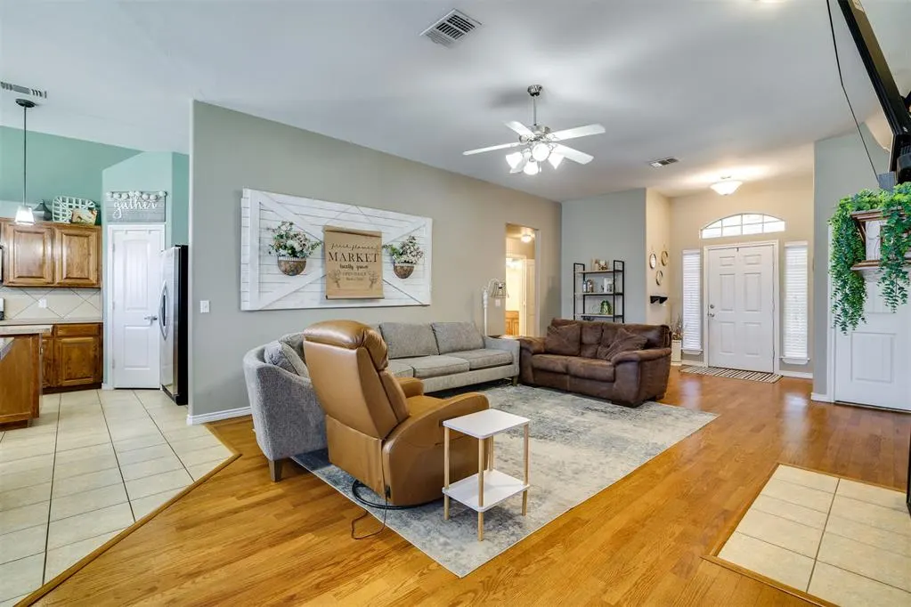 Photo 18 — 9953 SW 23rd Street, Yukon, OK 73099