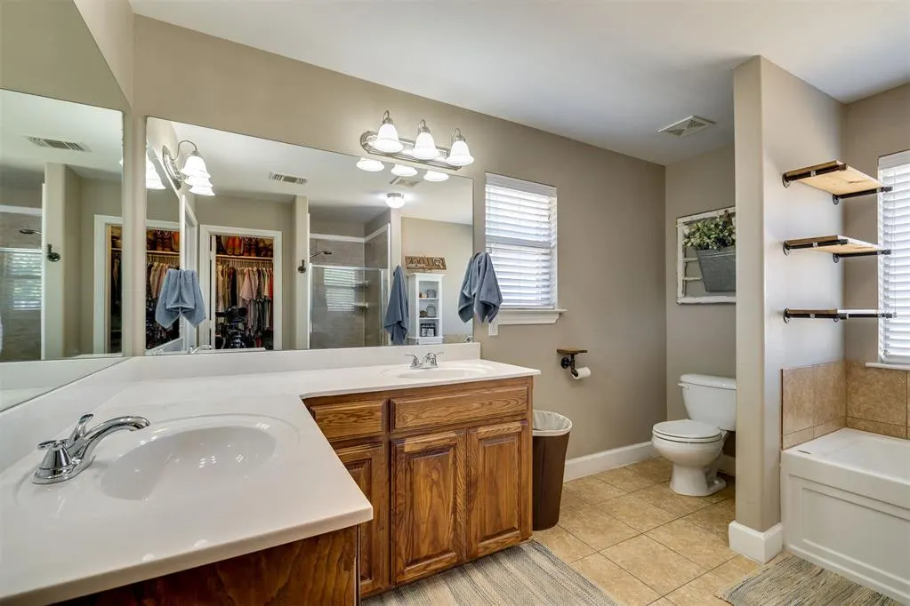 Photo 37 — 9953 SW 23rd Street, Yukon, OK 73099