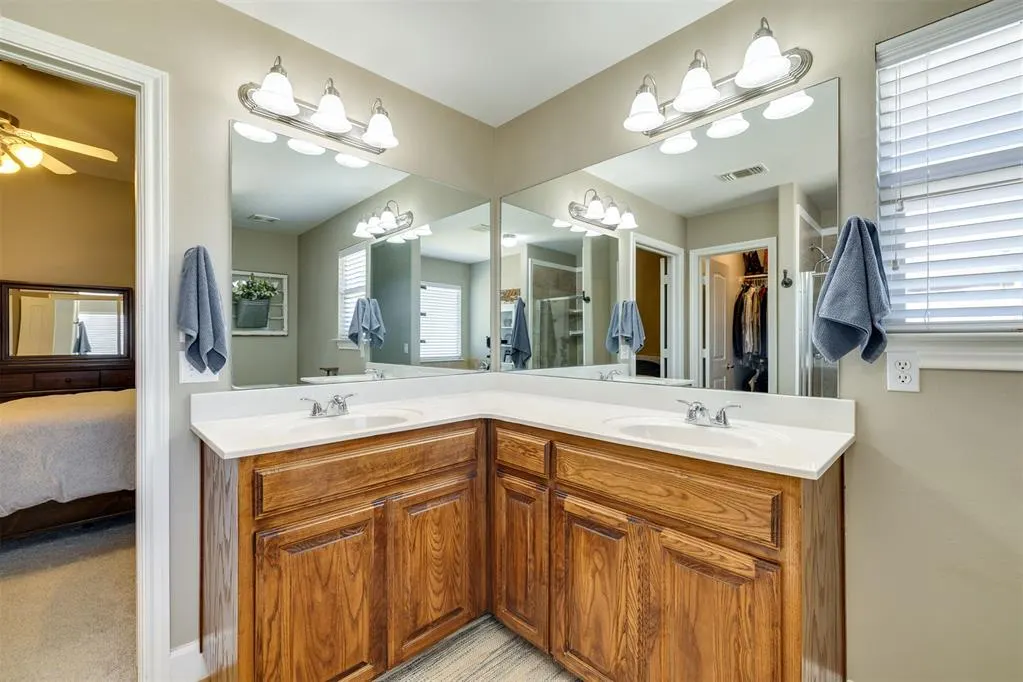 Photo 38 — 9953 SW 23rd Street, Yukon, OK 73099