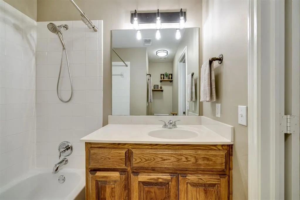 Photo 46 — 9953 SW 23rd Street, Yukon, OK 73099