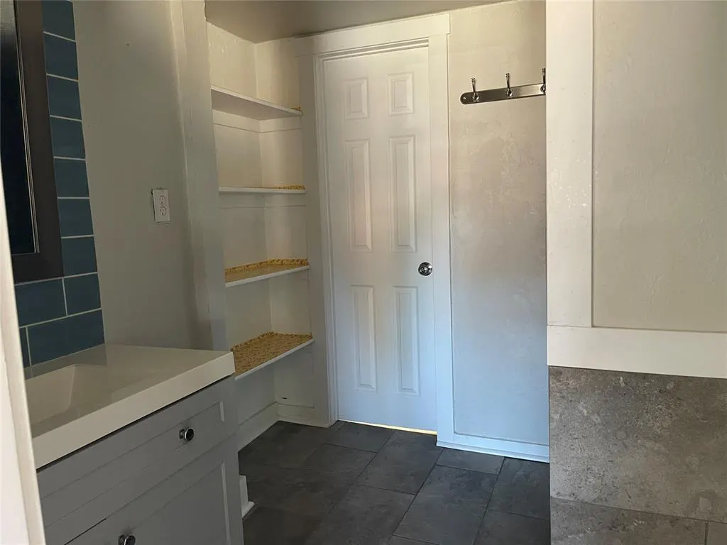 Photo 10 — 2504 SW 35th Street, Oklahoma City, OK 73119