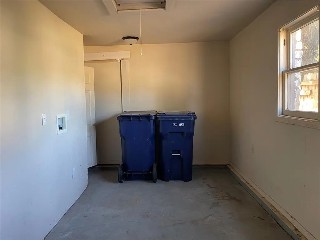 Photo 14 — 2504 SW 35th Street, Oklahoma City, OK 73119