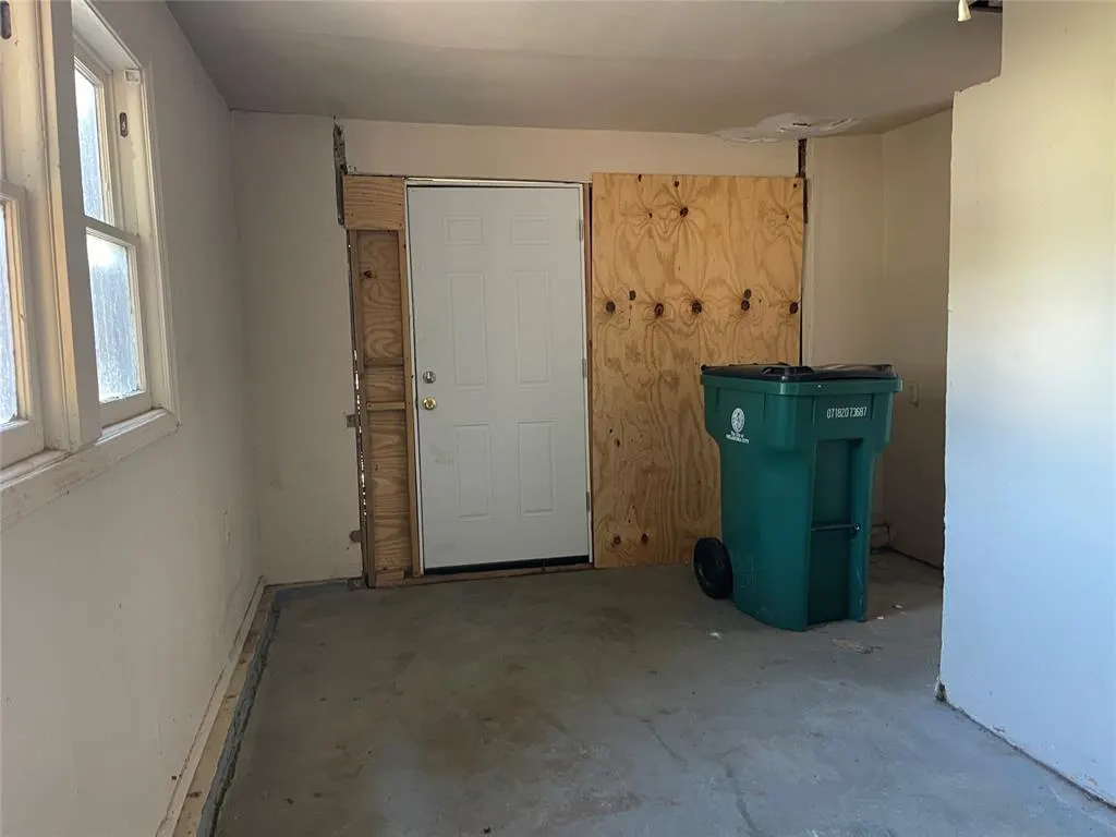 Photo 15 — 2504 SW 35th Street, Oklahoma City, OK 73119
