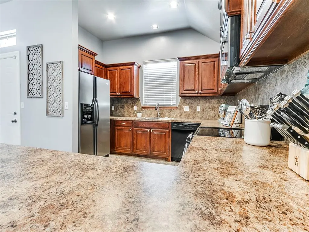 Photo 19 — 708 NW 121st Terrace, Oklahoma City, OK 73114