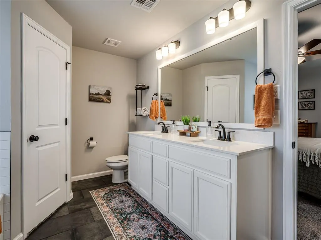 Photo 17 — 1105 Blackjack Creek Drive, Yukon, OK 73099