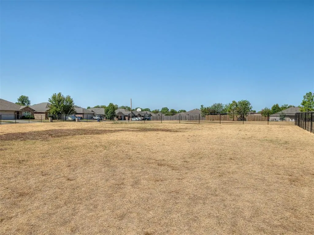 Photo 34 — 1105 Blackjack Creek Drive, Yukon, OK 73099