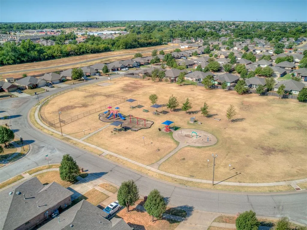 Photo 36 — 1105 Blackjack Creek Drive, Yukon, OK 73099