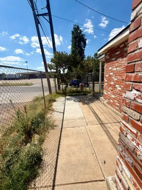 Photo 5 — 2904 S Indiana Avenue, Oklahoma City, OK 73108
