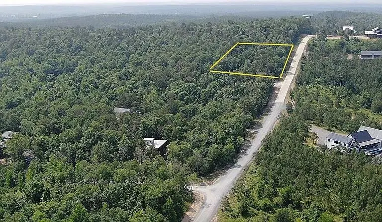 Photo 3 — 622 Woodland Bluff Trail, Broken Bow, OK 74728