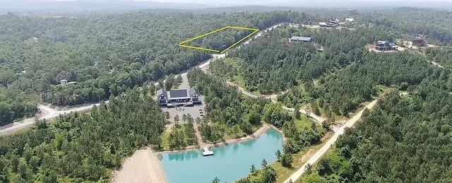 Photo 5 — 622 Woodland Bluff Trail, Broken Bow, OK 74728