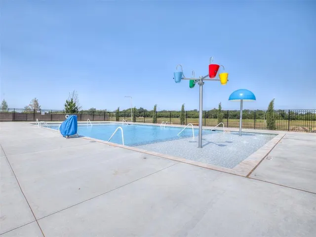 Photo 3 — 16112 Navarra Way, Oklahoma City, OK 73170