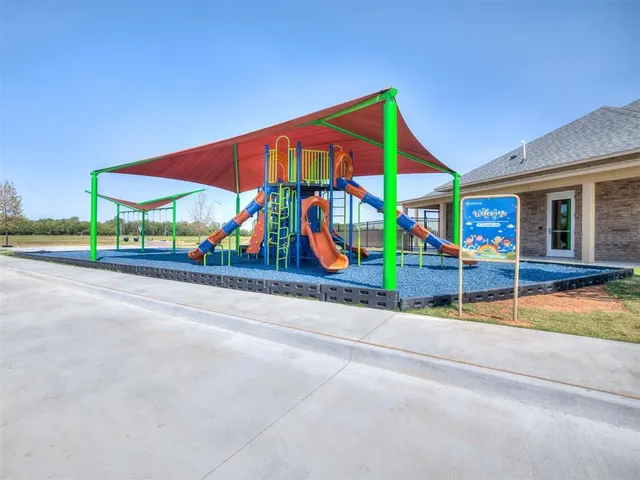 Photo 4 — 16112 Navarra Way, Oklahoma City, OK 73170