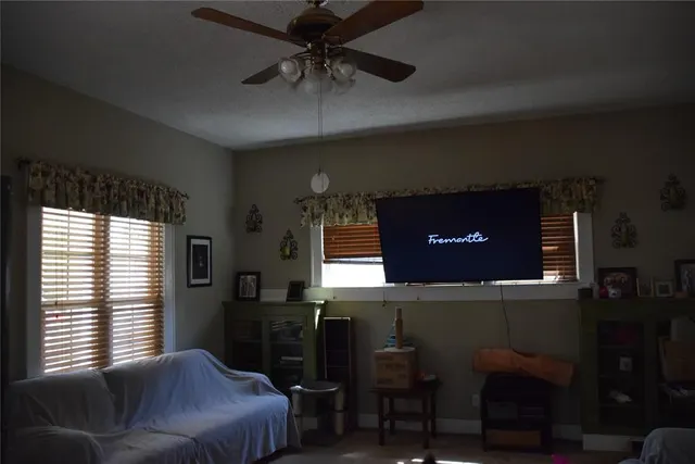 Photo 6 — 404 S 9th Street, Clinton, OK 73601