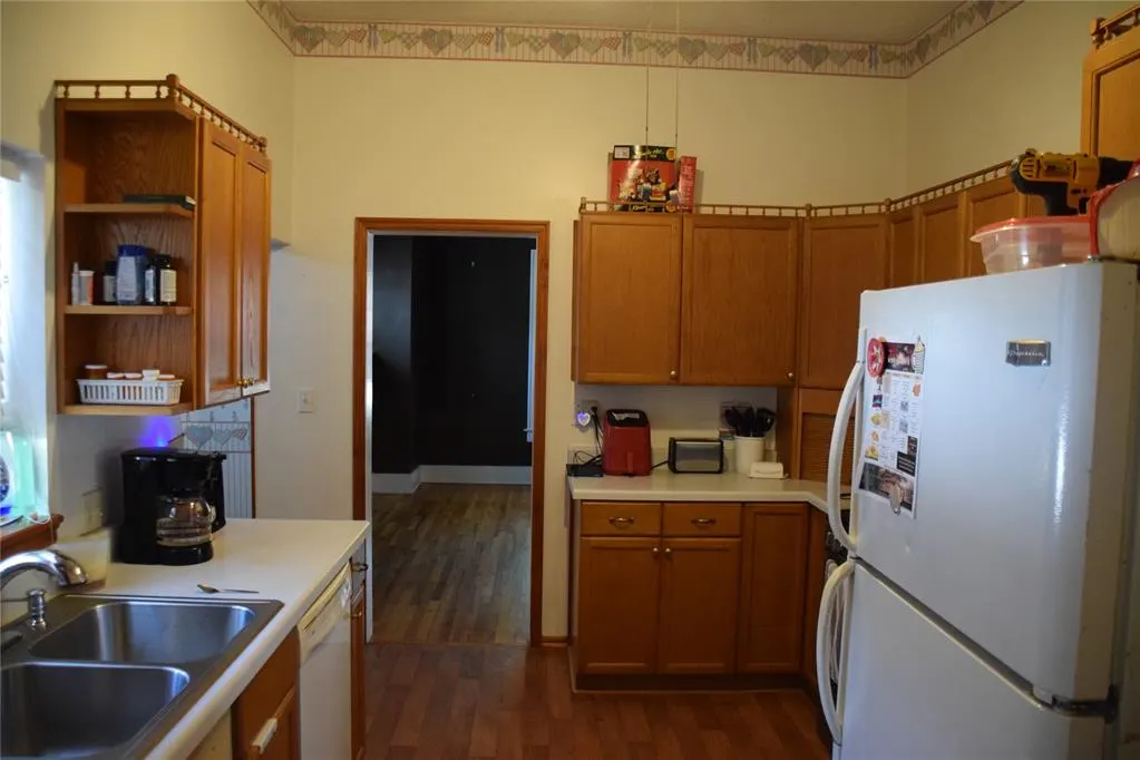 Photo 13 — 404 S 9th Street, Clinton, OK 73601