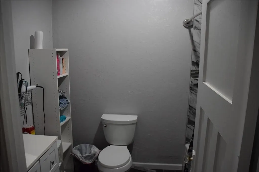 Photo 19 — 404 S 9th Street, Clinton, OK 73601