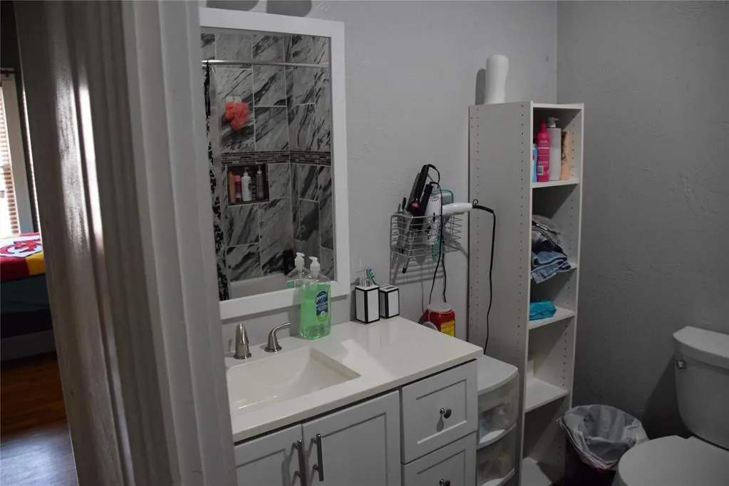 Photo 20 — 404 S 9th Street, Clinton, OK 73601