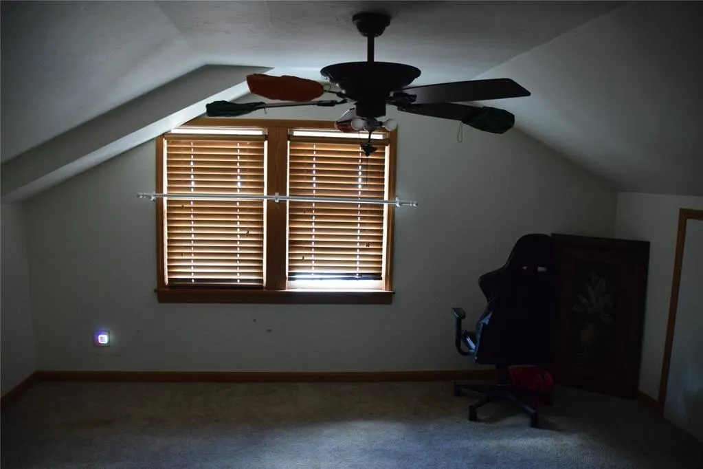 Photo 31 — 404 S 9th Street, Clinton, OK 73601