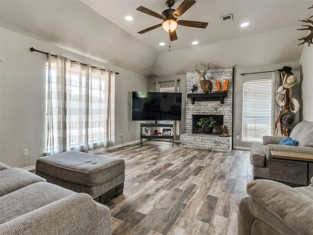 Photo 15 — 251 S Carolyn Drive, Choctaw, OK 73020