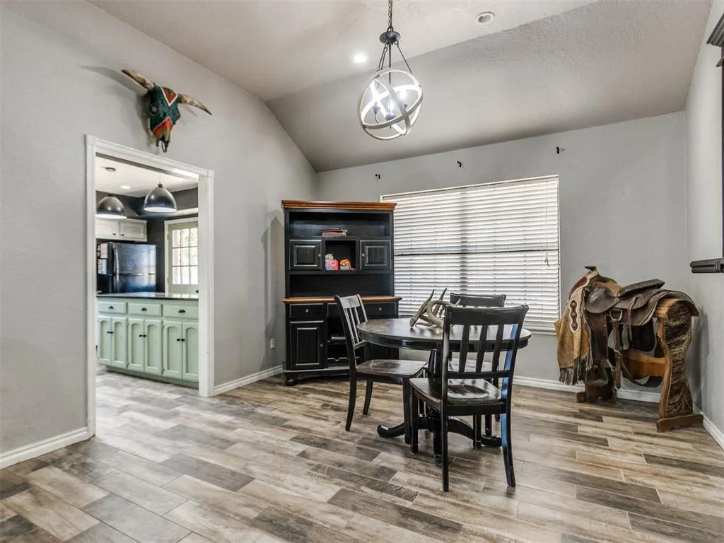 Photo 19 — 251 S Carolyn Drive, Choctaw, OK 73020