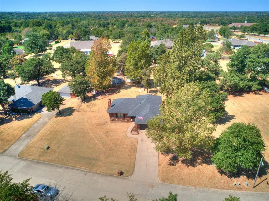 Photo 33 — 251 S Carolyn Drive, Choctaw, OK 73020