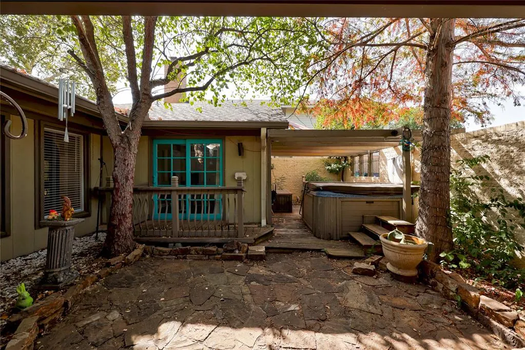 Photo 6 — 6300 Sunnybridge Court, Oklahoma City, OK 73132