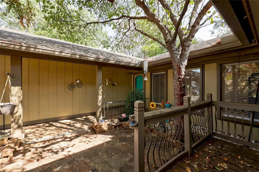 Photo 7 — 6300 Sunnybridge Court, Oklahoma City, OK 73132