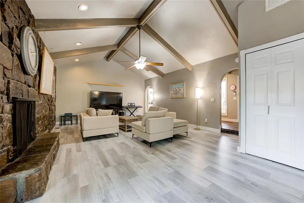 Photo 12 — 6300 Sunnybridge Court, Oklahoma City, OK 73132