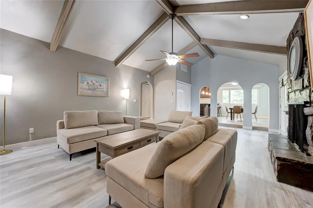 Photo 13 — 6300 Sunnybridge Court, Oklahoma City, OK 73132