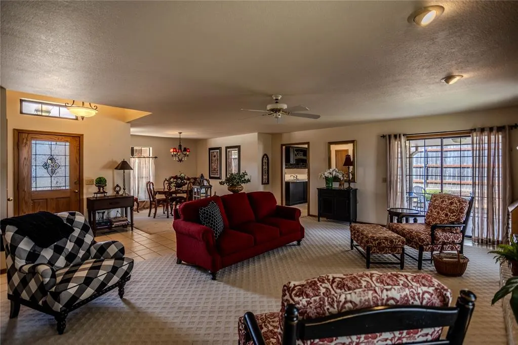 Photo 8 — 1401 Timber Creek, Weatherford, OK 73096
