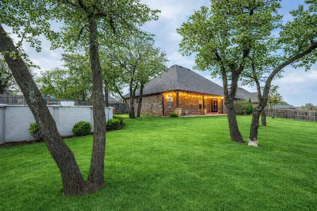 Photo 3 — 1832 Buckskin Court, Blanchard, OK 73010