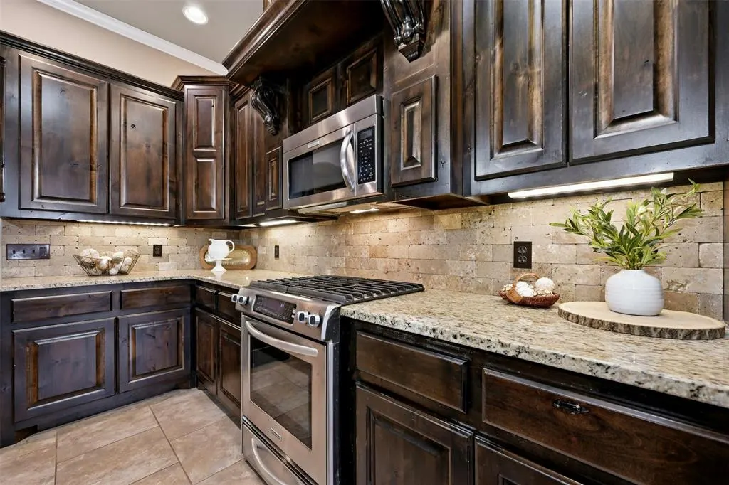 Photo 12 — 1832 Buckskin Court, Blanchard, OK 73010