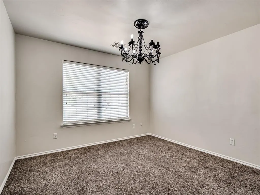 Photo 22 — 11440 SW 25th Street, Yukon, OK 73099