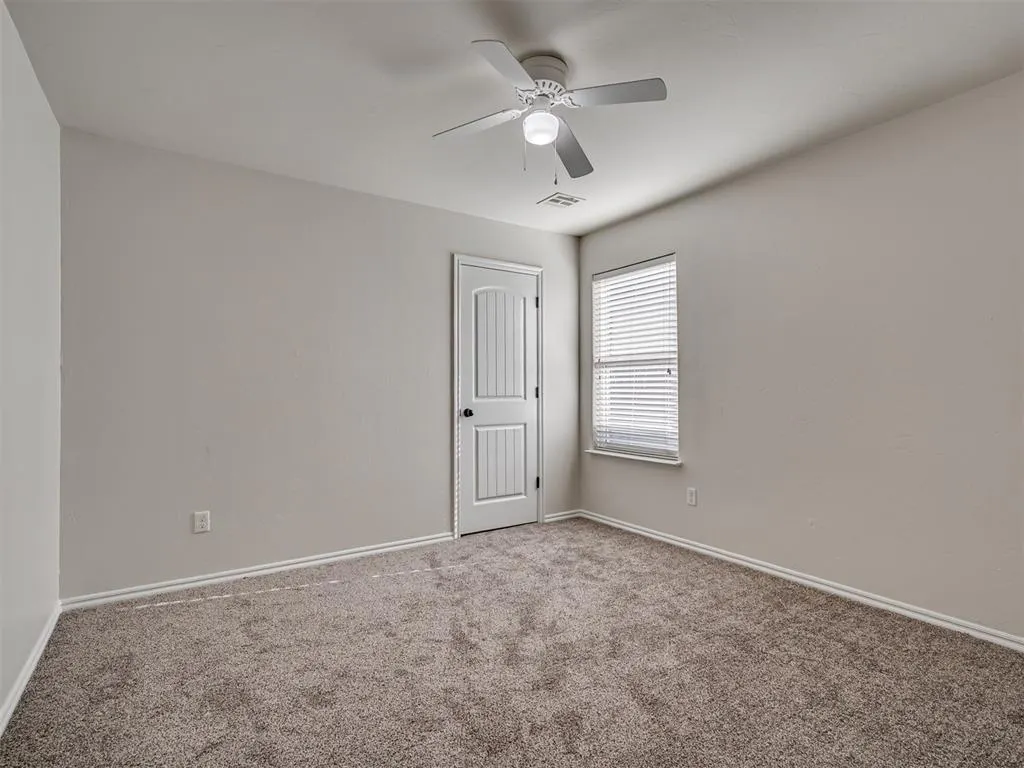 Photo 25 — 11440 SW 25th Street, Yukon, OK 73099