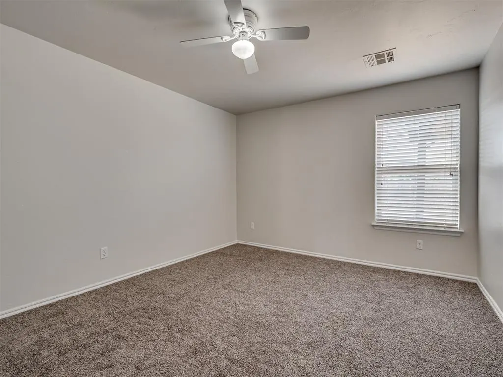 Photo 29 — 11440 SW 25th Street, Yukon, OK 73099