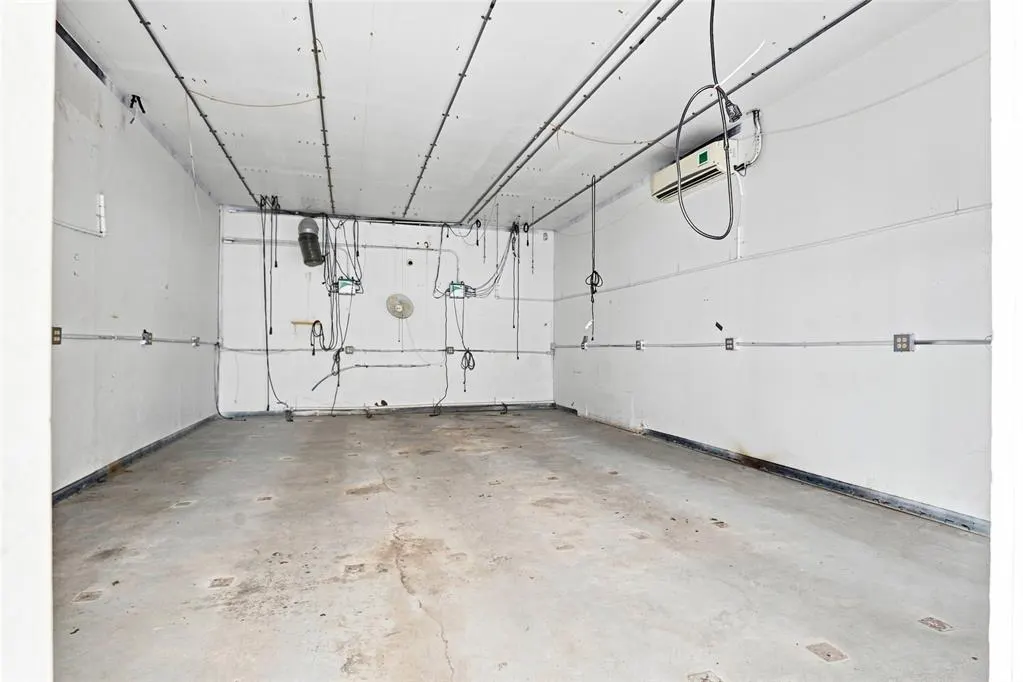 Photo 14 — 3439 Charleston Road, Norman, OK 73069