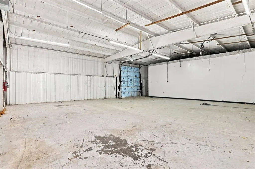 Photo 16 — 3439 Charleston Road, Norman, OK 73069
