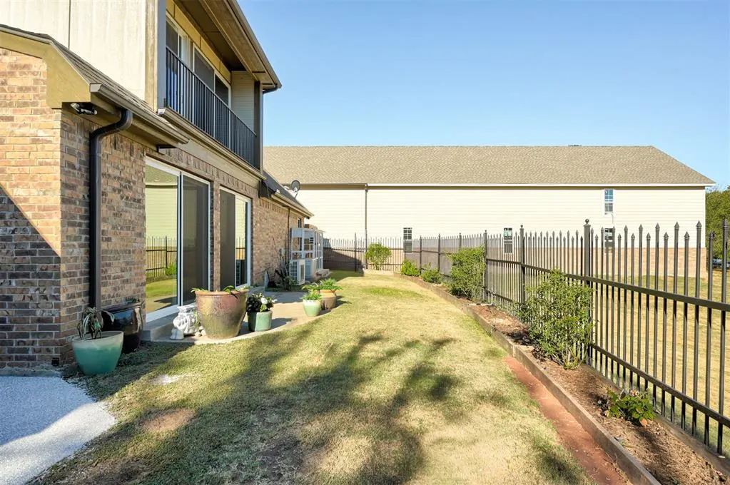 Photo 44 — 3023 E 44th Street, Edmond, OK 73013