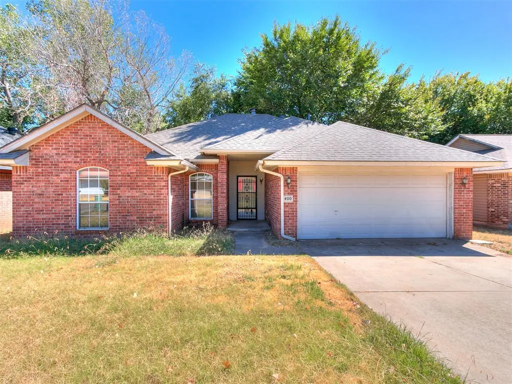 Front exterior — 400 W 10th Street, Edmond, OK 73003