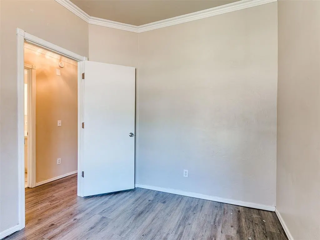 Photo 9 — 400 W 10th Street, Edmond, OK 73003
