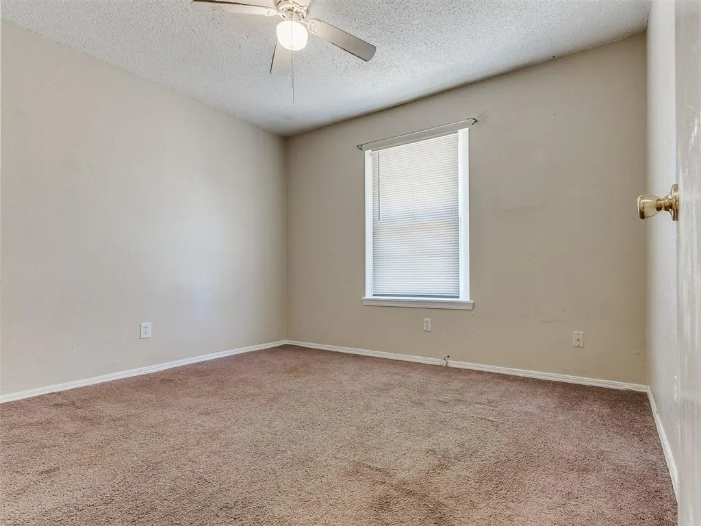 Photo 6 — 644 Howard Court, Edmond, OK 73003