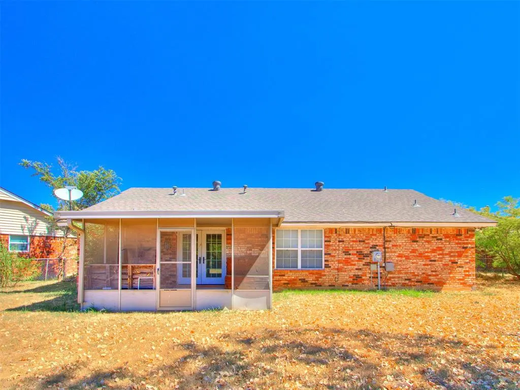 Photo 11 — 644 Howard Court, Edmond, OK 73003